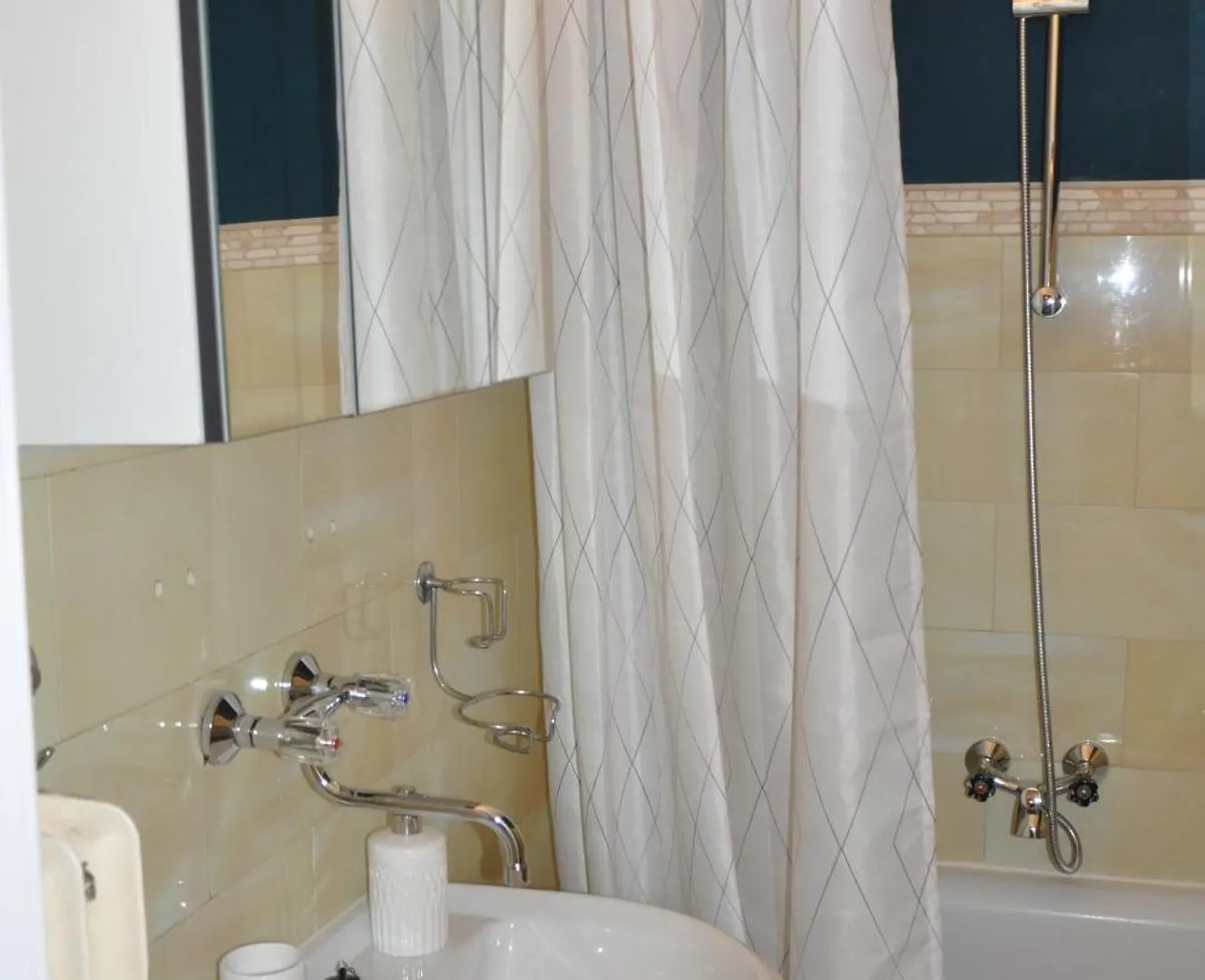 Lovely Apartment In Historic Center Vienna